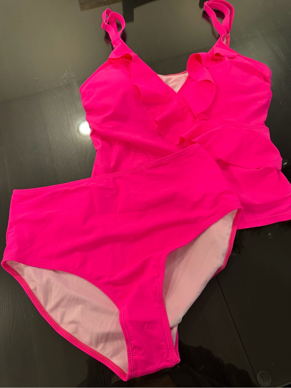 On Running Women's Hot Pink Tankini Set